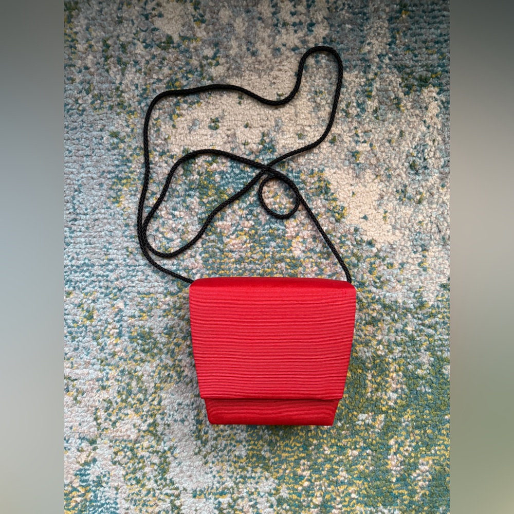 Vintage 80s Whiting & Davis red satin square box evening purse